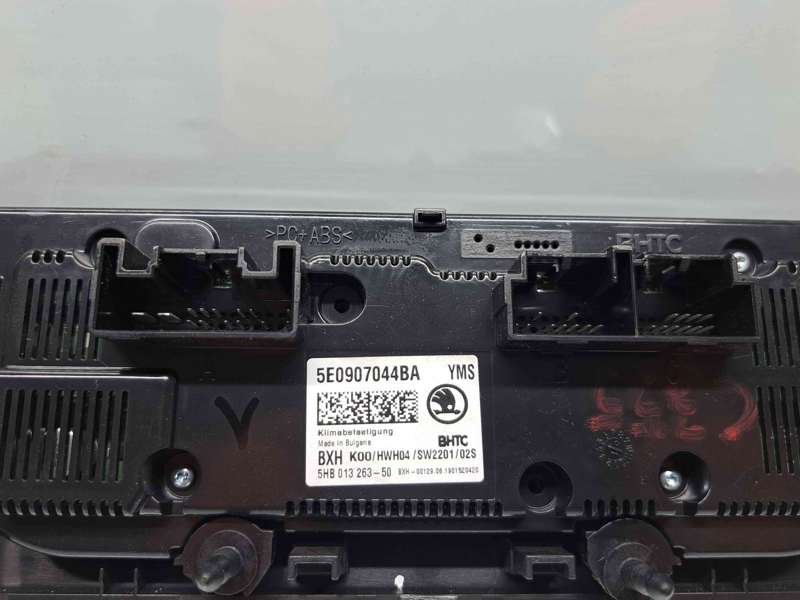 Panou comanda clima Skoda Octavia 3 Combi (5E5) [Fabr 2012-prezent] Facelift 5E0907044BA - imagine 4