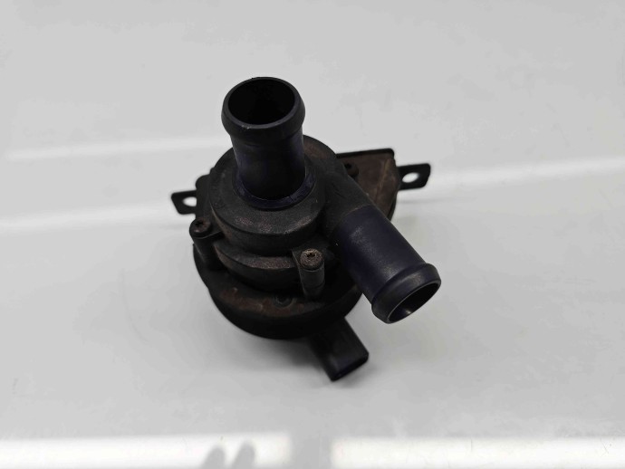 Pompa recirculare apa Seat Ibiza 5 (6J5) FR [Fabr 2008-2017] 1K0965561L 1.2 TSI CBZB 77KW / 105CP