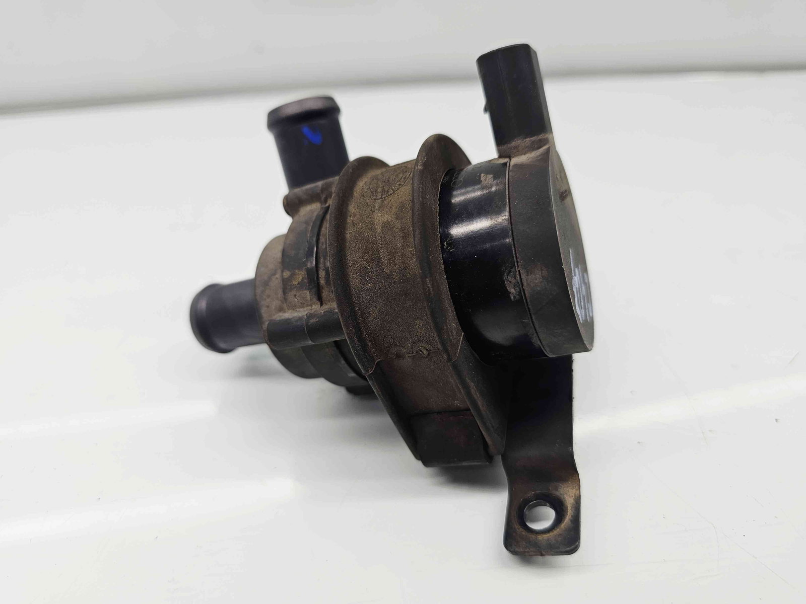 Pompa recirculare apa Seat Ibiza 5 (6J5) FR [Fabr 2008-2017] 1K0965561L 1.2 TSI CBZB 77KW / 105CP - imagine 4