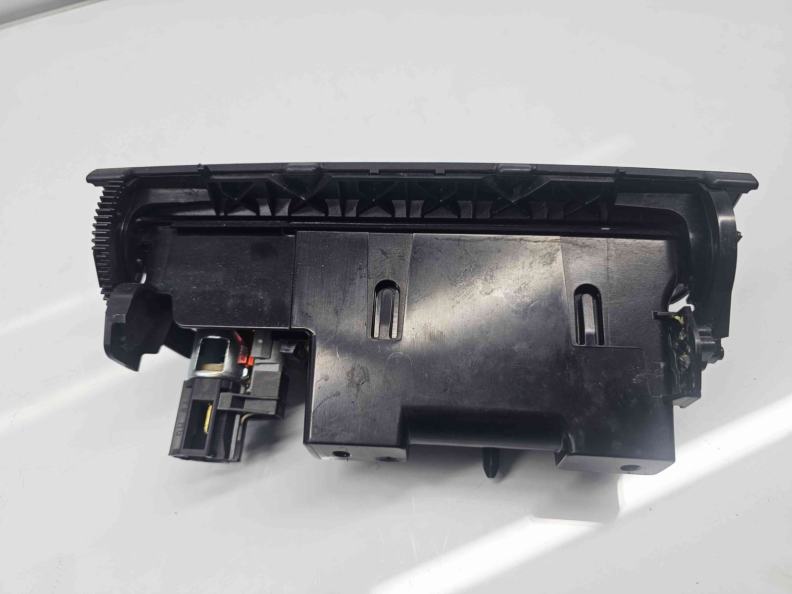 Scrumiera Volkswagen Passat B7 (365) Variant [Fabr 2010-2014] 3C0863284K - imagine 2