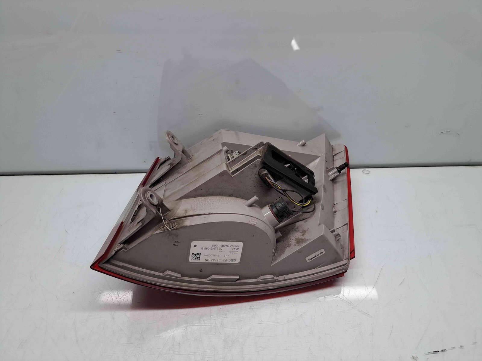 Stop aripa stanga Skoda Octavia 3 Combi (5E5) [Fabr 2012-prezent] Facelift 5E9945095B - imagine 4