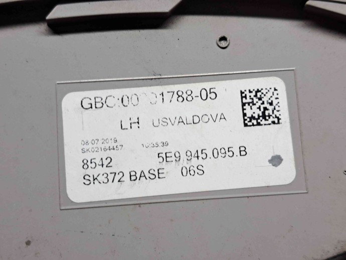  Stop aripa stanga Skoda Octavia 3 Combi (5E5) [Fabr 2012-prezent] Facelift 5E9945095B