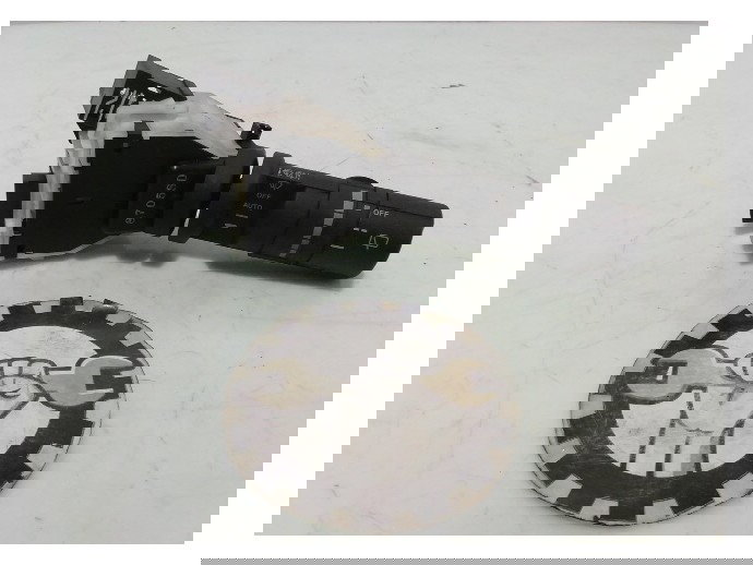 Maneta stergatoare Nissan Qashqai 1.5 DCI K9K OEM 2009-2013