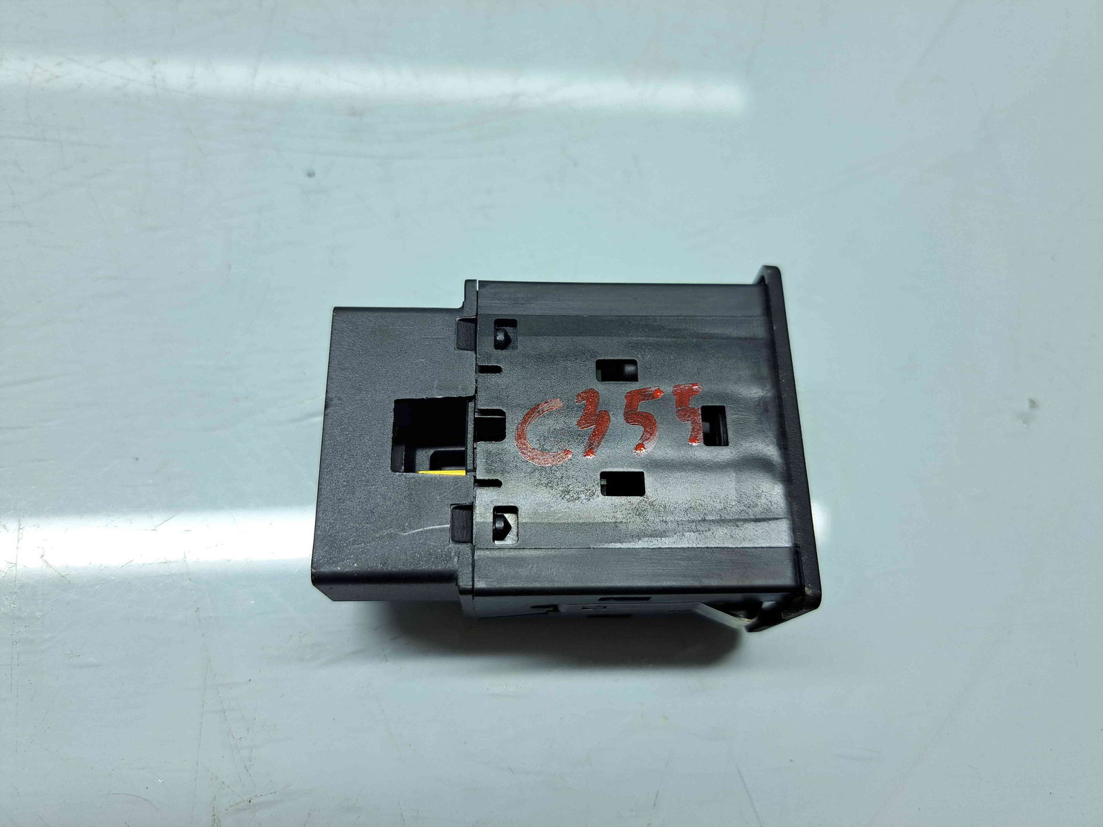 Buton ON/OFF airbag Skoda Octavia 3 Combi (5E5) [Fabr 2012-prezent] Facelift 5C5919237 - imagine 3