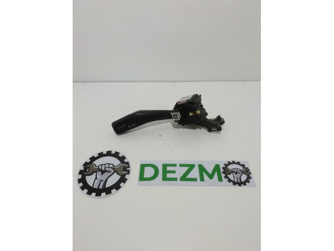 Maneta semnalizare Skoda Octavia 2 1K0953513