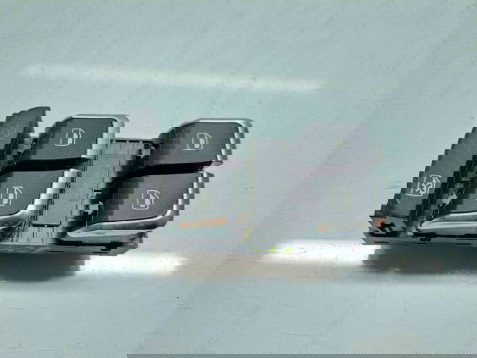  Butoane comanda geamuri sofer Audi A1 Sportback (8XF) Facelift [Fabr 2011-2018] 8U0959851