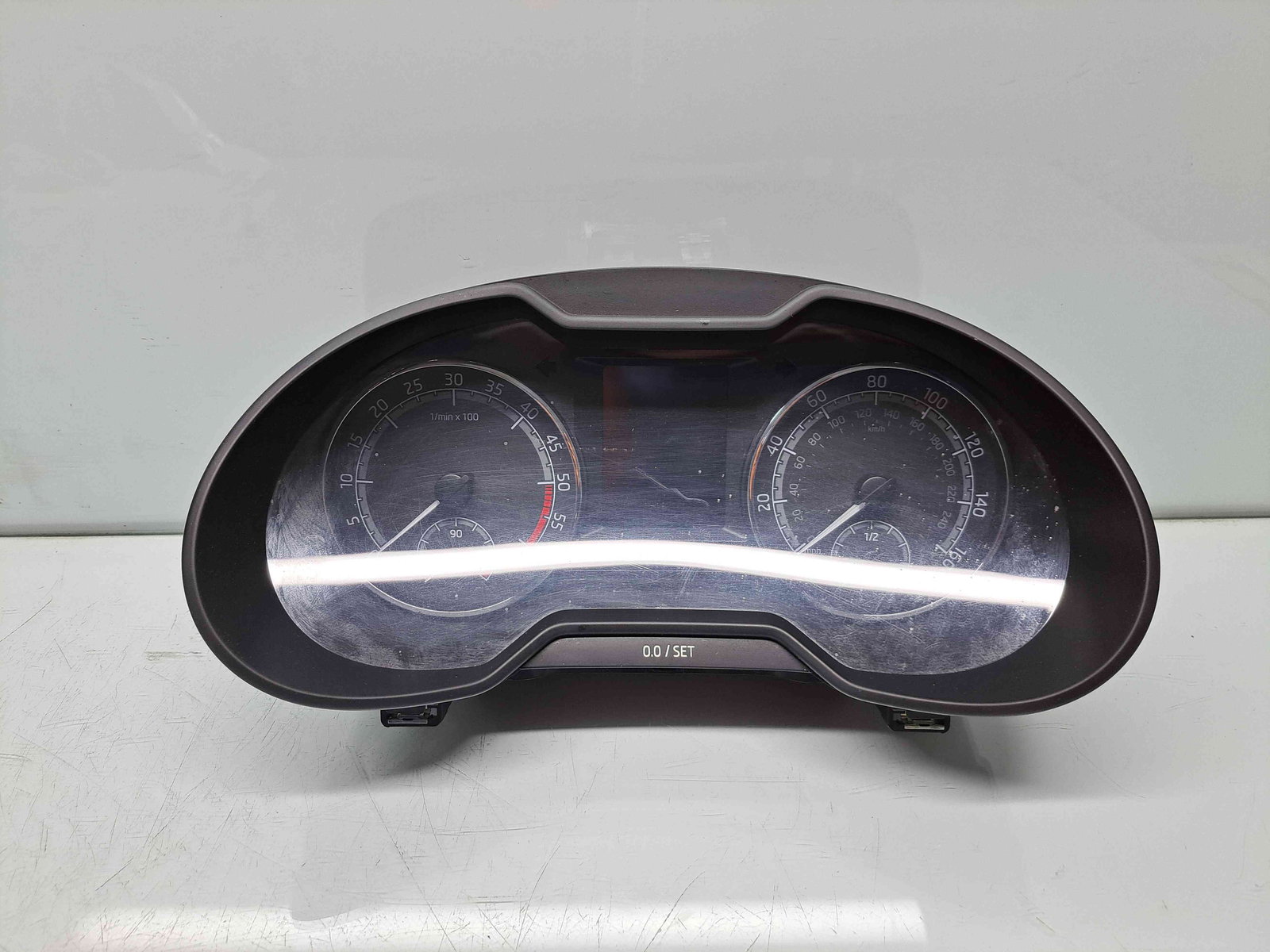 Ceas bord Skoda Octavia 3 Combi (5E5) [Fabr 2012-prezent] Facelift 5E0920981F - imagine 1