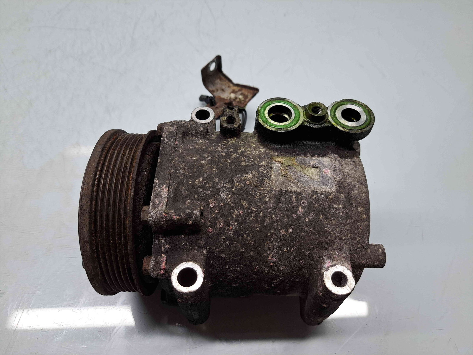 Compresor clima Ford Fiesta 6 [Fabr 2008-2019] OEM 1.4 TDCi DV4C 50KW / 68CP - imagine 1