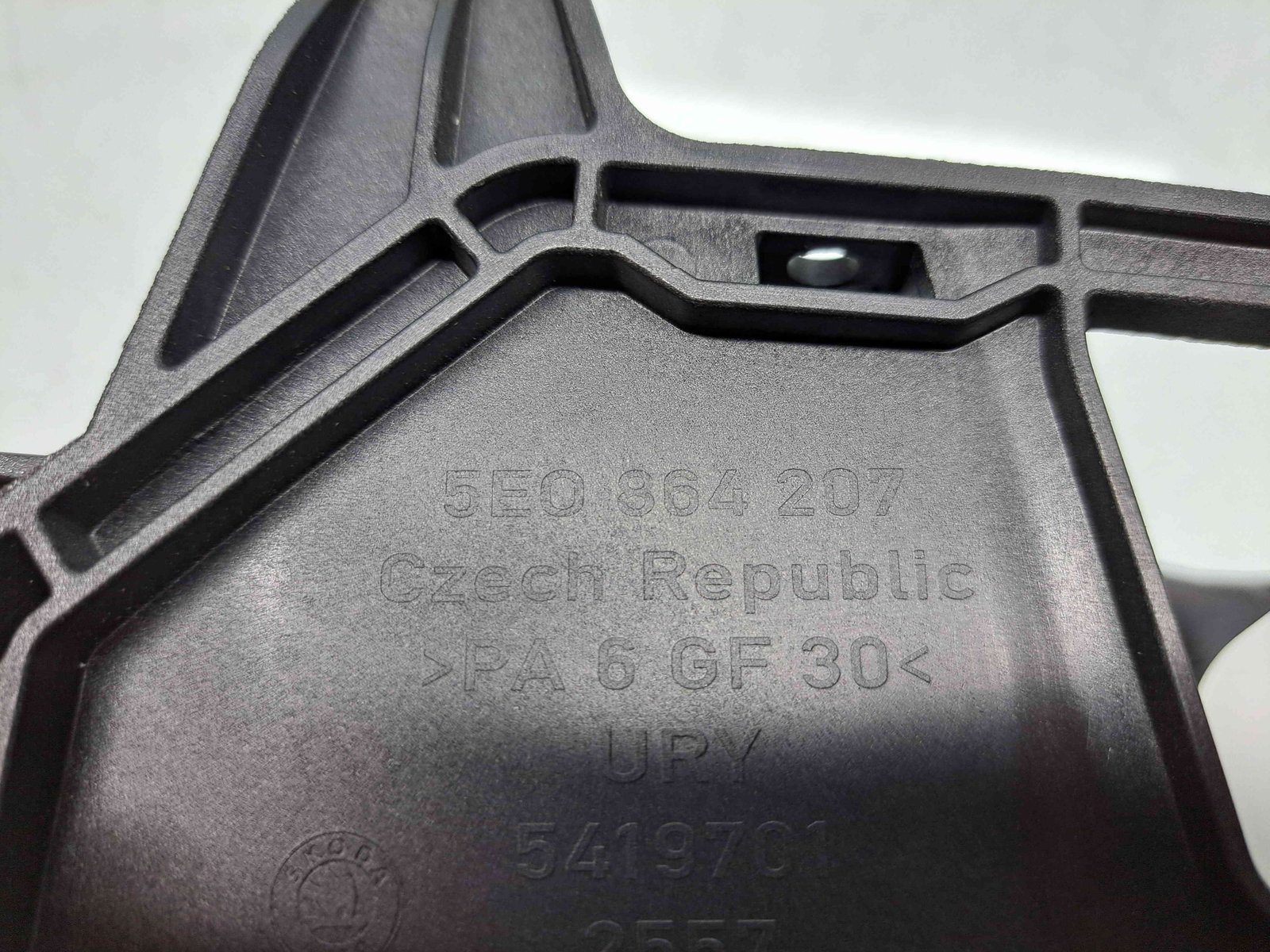 Cotiera Skoda Octavia 3 Combi (5E5) [Fabr 2012-prezent] Facelift 5E0864207 - imagine 5