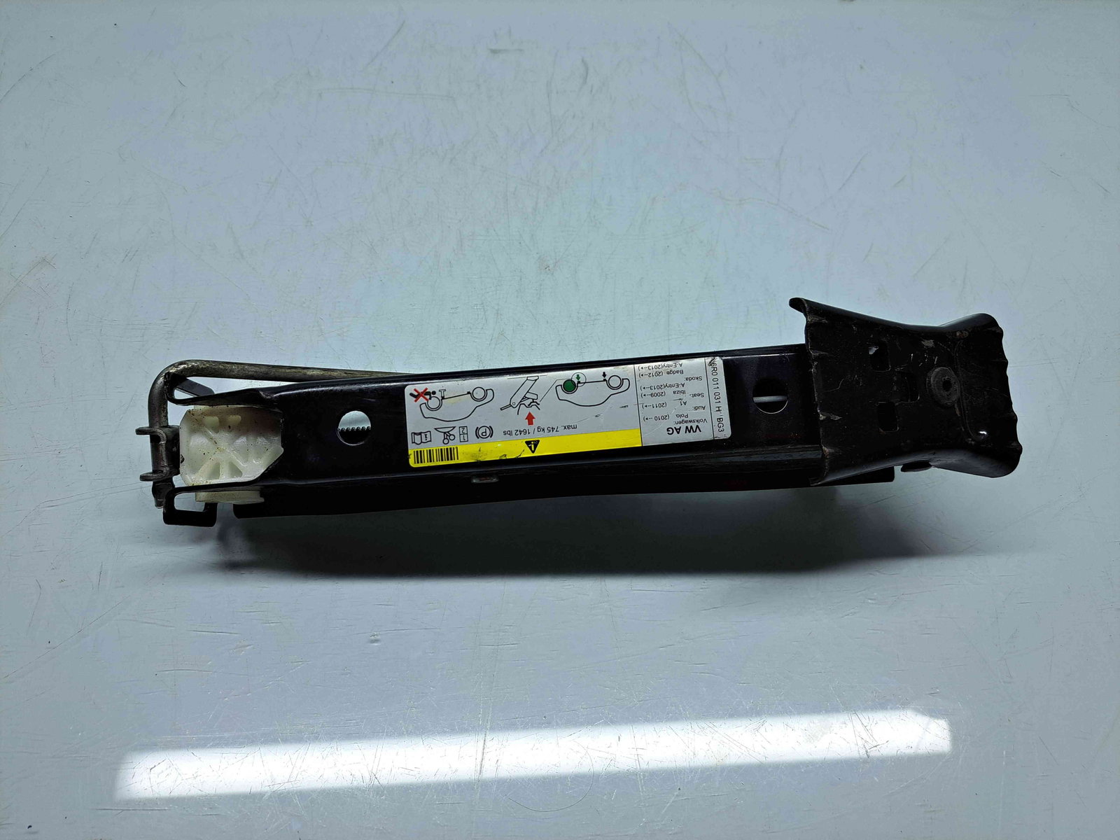 Cric Seat Toledo 4 (KG3) [Fabr 2012-2018] 6R0011031H - imagine 3