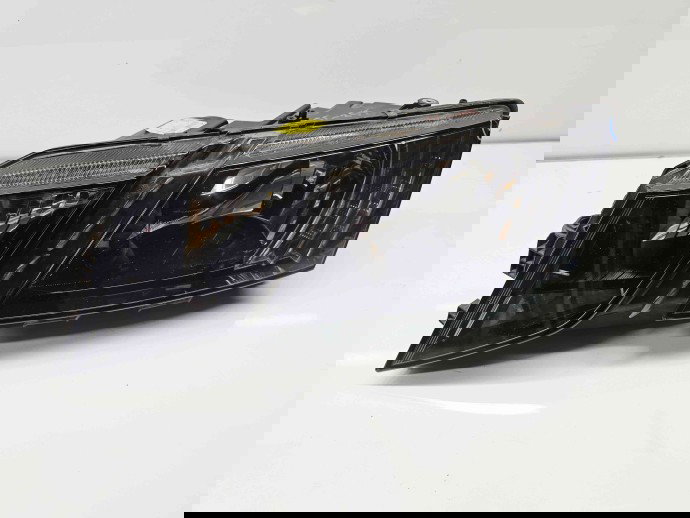  Far stanga Skoda Octavia 3 Combi (5E5) [Fabr 2012-prezent] Facelift 5E2941015C