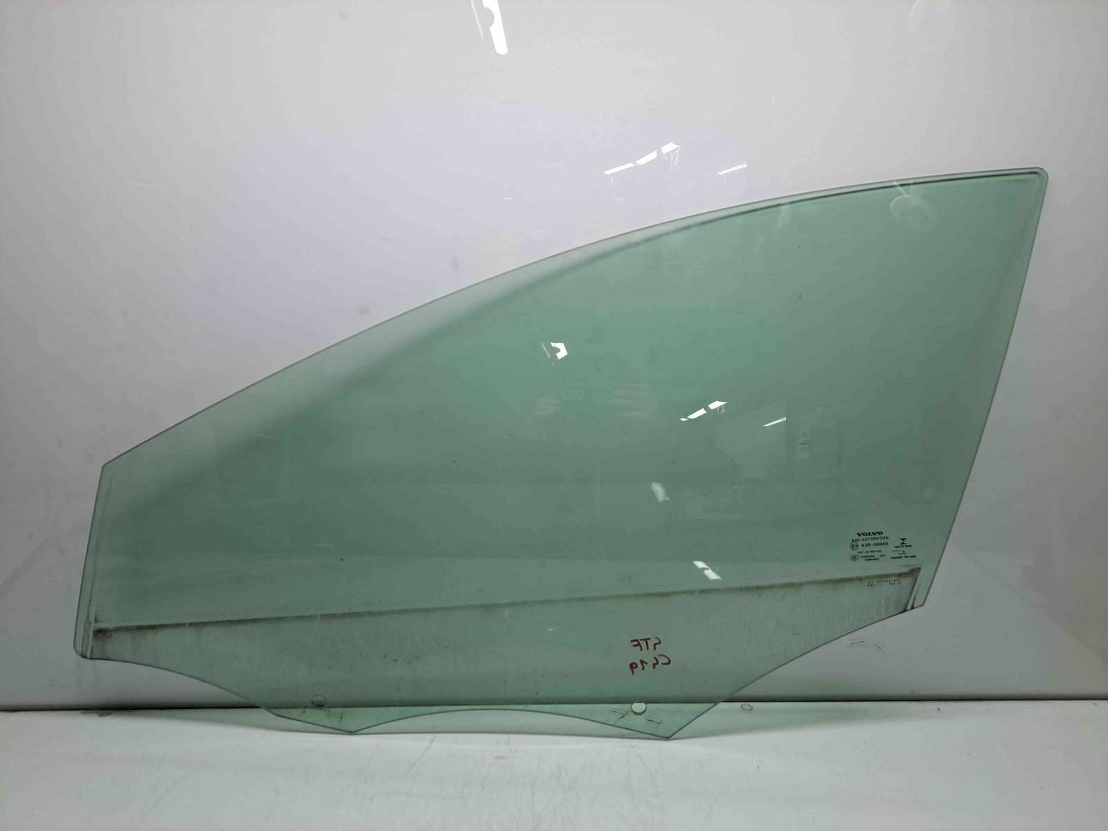 Geam usa stanga fata Volvo V40 II Facelift [Fabr 2013-2019] - imagine 1