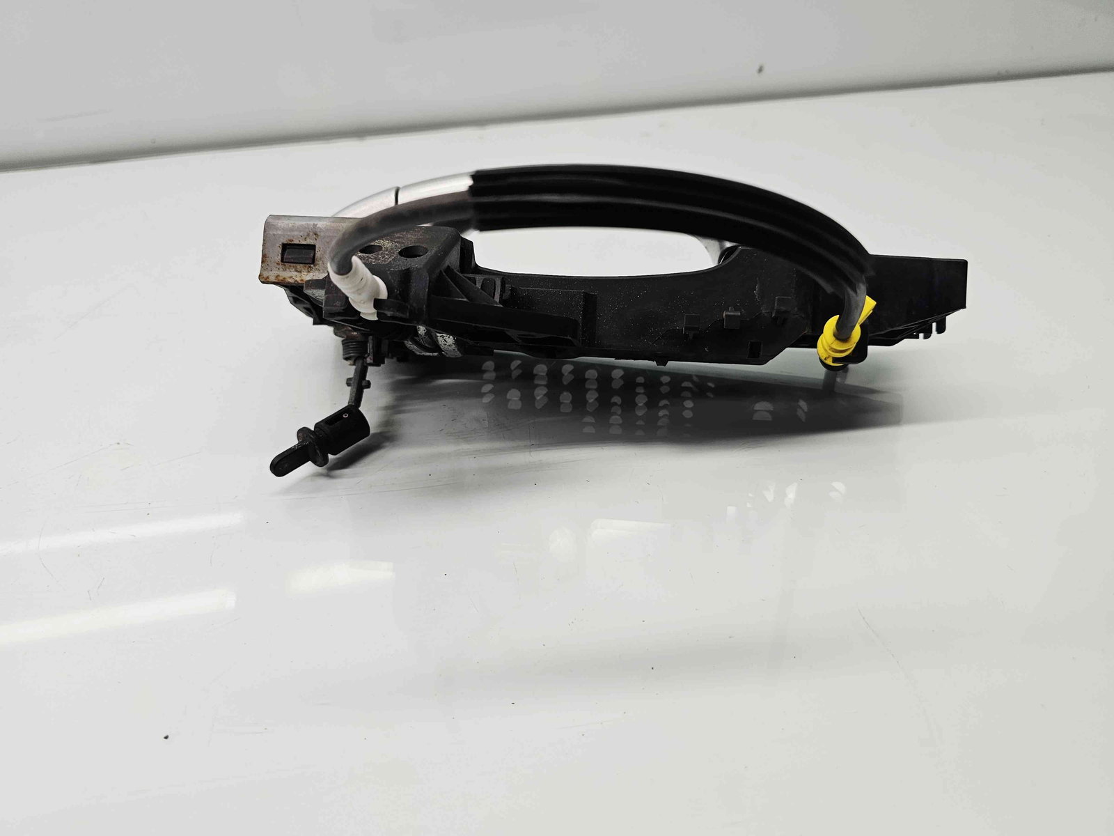 Maner usa dreapta fata Audi A4 (8K2, B8) [Fabr 2008-2015] - imagine 2