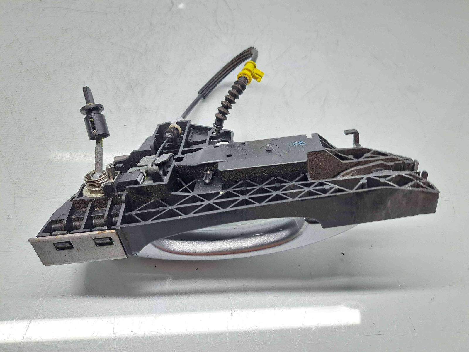 Maner usa dreapta fata Audi A1 Sportback (8XF) Facelift [Fabr 2011-2018] - imagine 4