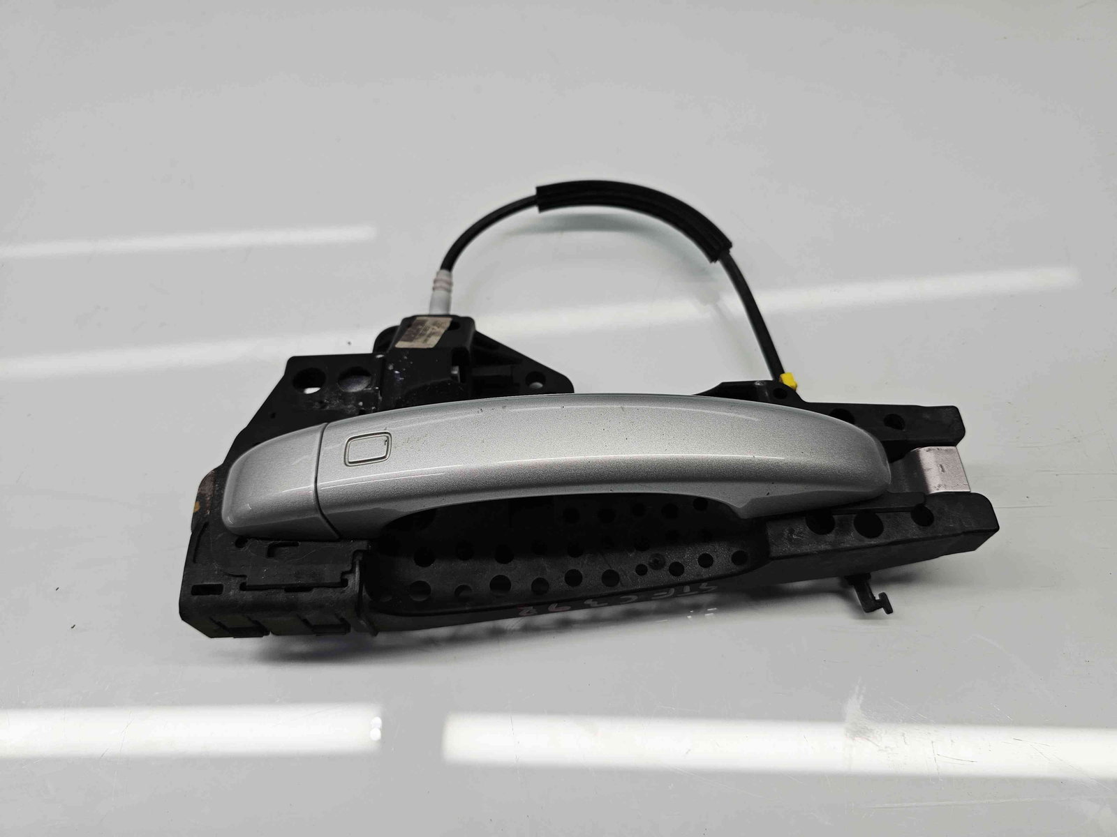 Maner usa stanga fata Audi A4 (8K5, B8) Avant [Fabr 2008-2015] - imagine 1