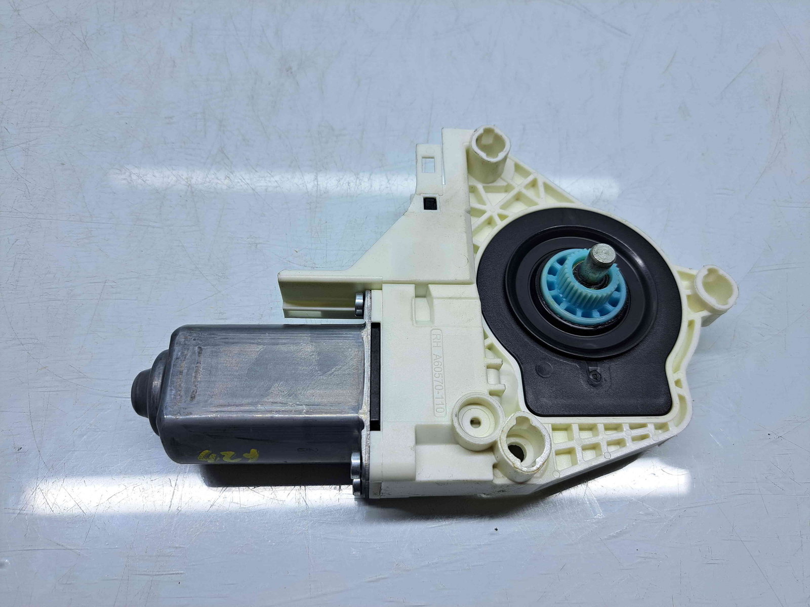 Motoras geam stanga fata Audi A1 Sportback (8XF) Facelift [Fabr 2011-2018] - imagine 3