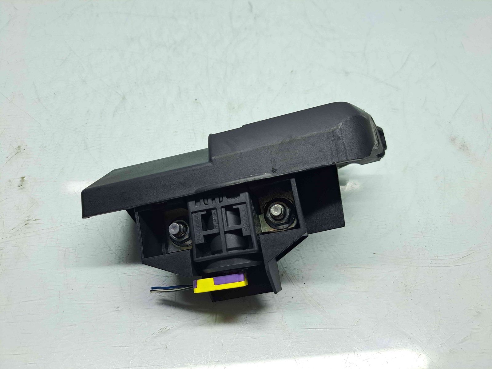 Borna baterie (+) cu capsa AudiQ5 (8RB) [Fabr 2008-2016] S-line 8J0915459