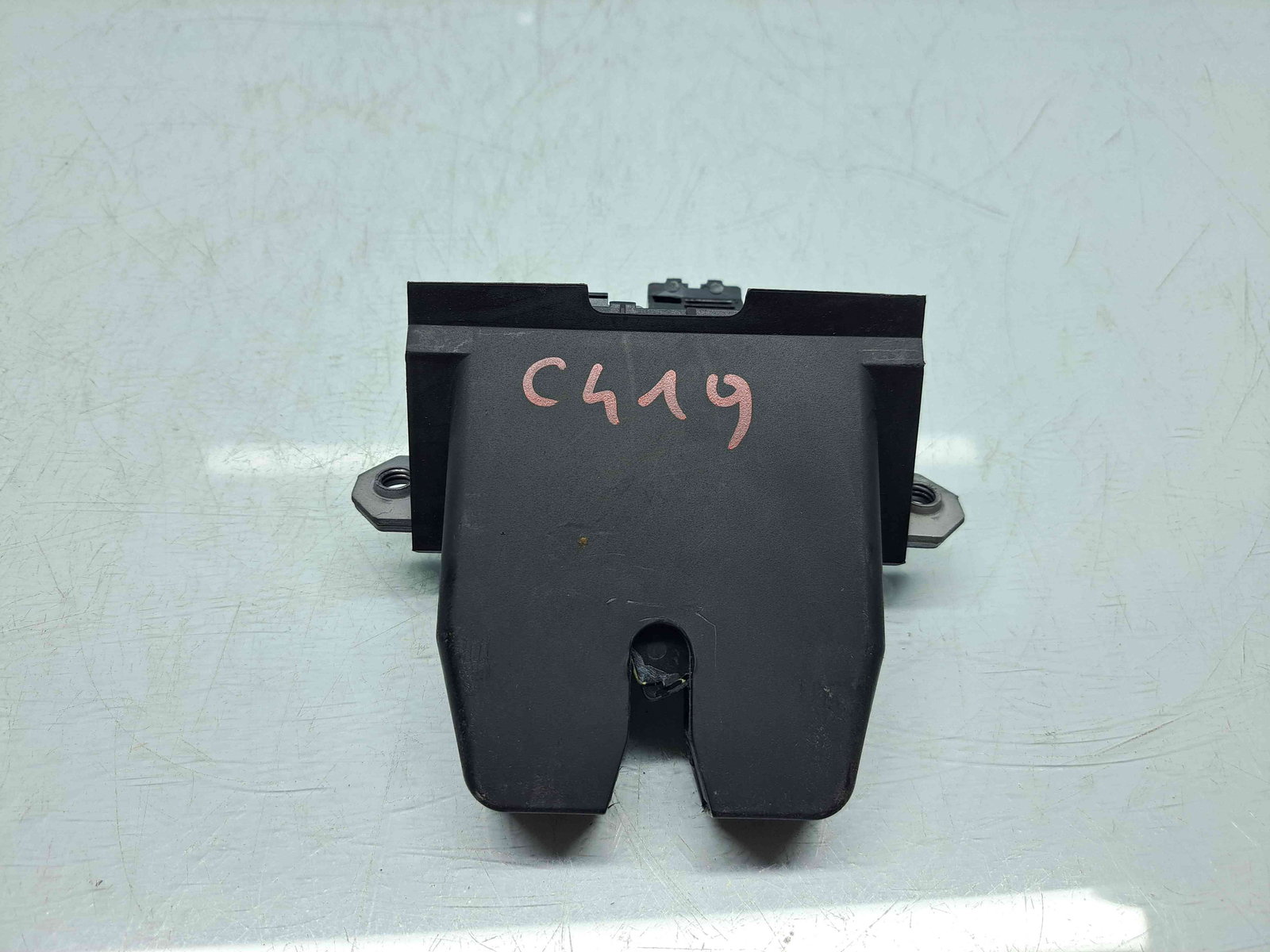 Broasca haion Volvo V40 II Facelift [Fabr 2013-2019] - imagine 1