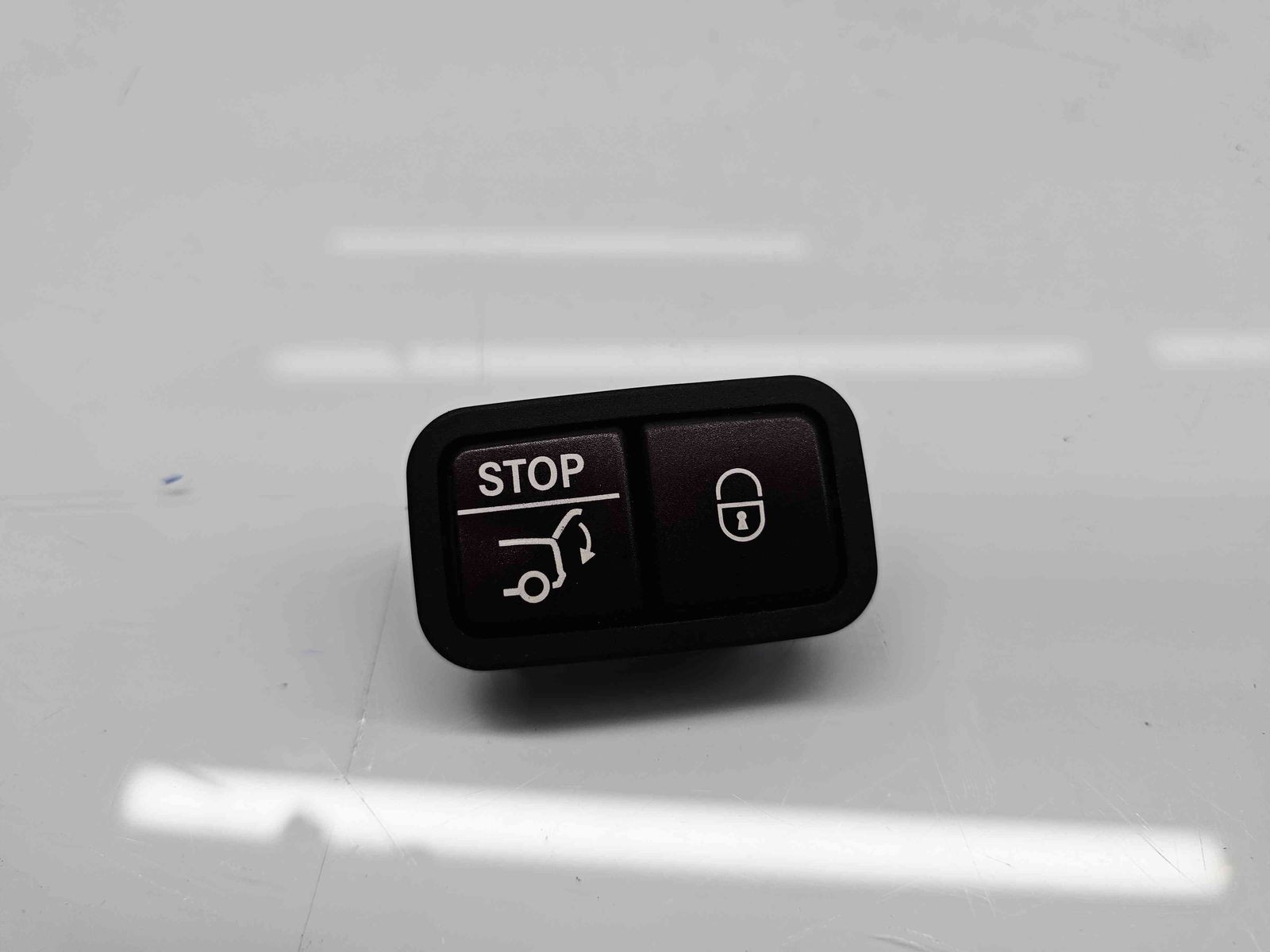 Buton deschidere portbagaj Mercedes GLC SUV (X253) [Fabr 2015-2021] 2128210551