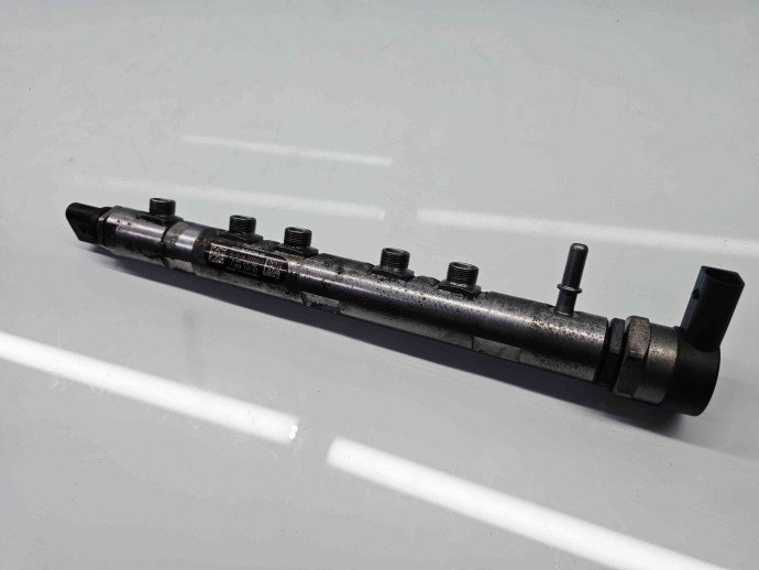 Rampa injectoare  Bmw 3 (E90) [Fabr 2005-2011] 7809127 2.0 N47D 105KW / 143CP