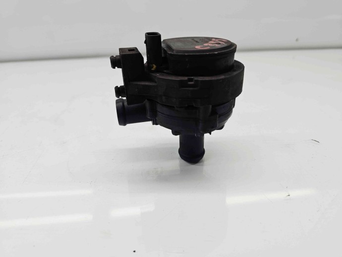 Pompa recirculare apa  Volkswagen Polo (6R) [Fabr 2009-2016] 2Q0965567A 1.6 TDI DGTE 85KW / 116CP