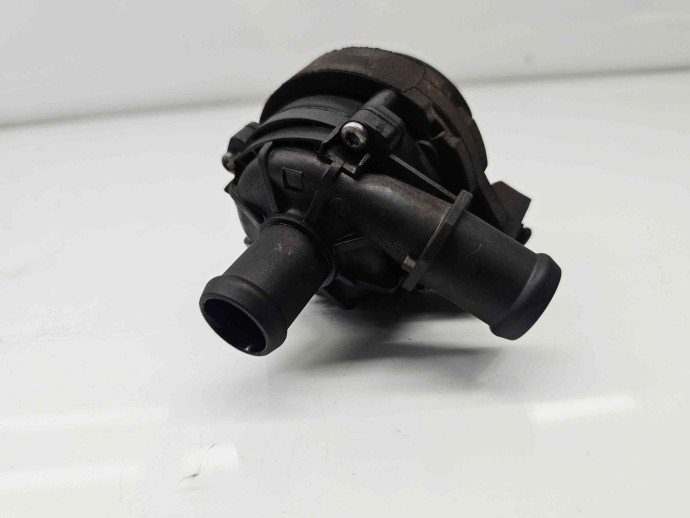 Pompa recirculare apa  Volkswagen Polo (6R) [Fabr 2009-2016] 2Q0965567A 1.6 TDI DGTE 85KW / 116CP