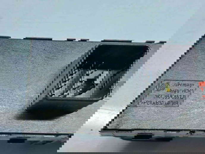  Butoane comanda geamuri sofer  Volkswagen Tiguan (5N) [Fabr 2007-2016] 1K4959857B