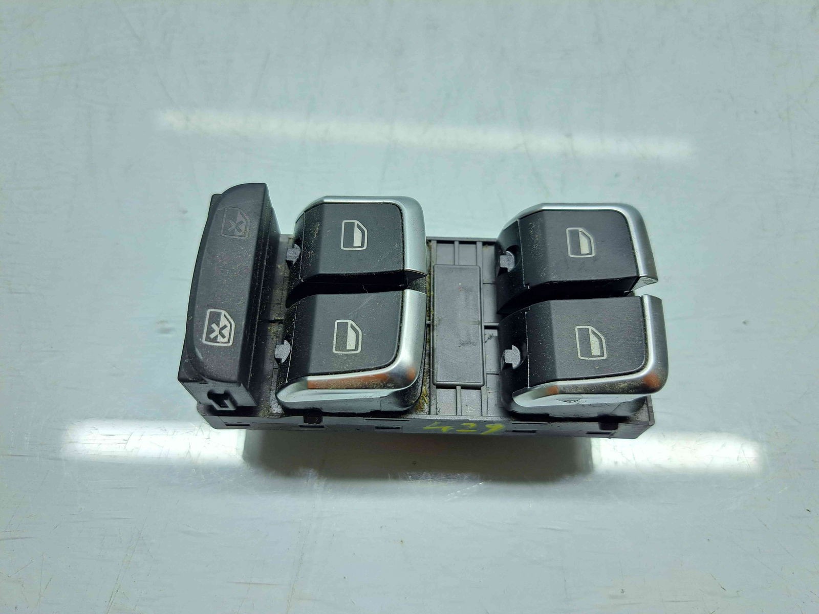 Butoane comanda geamuri sofer AUDI Q3 (8UB) [Fabr 2011-2018] 8U0959851 - imagine 1