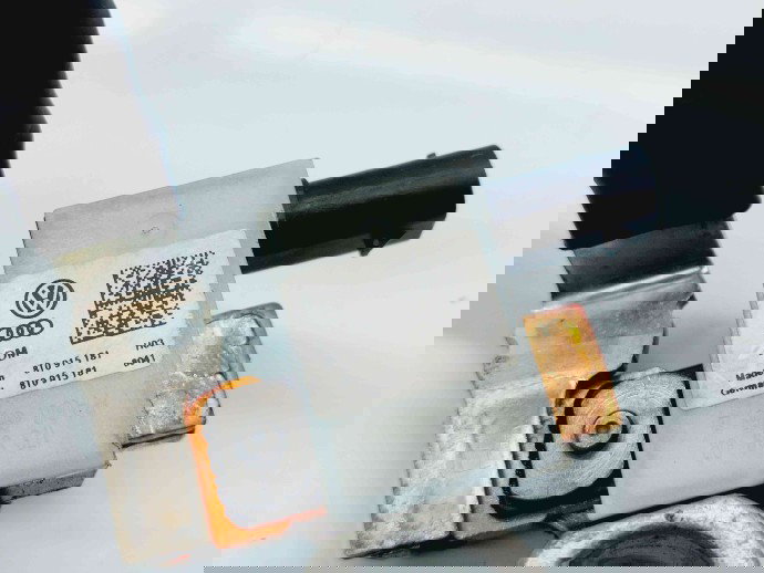  Borna baterie (-) AudiA5 Sportback (8TA) Facelift [Fabr 2009-2015] 8T0915181 