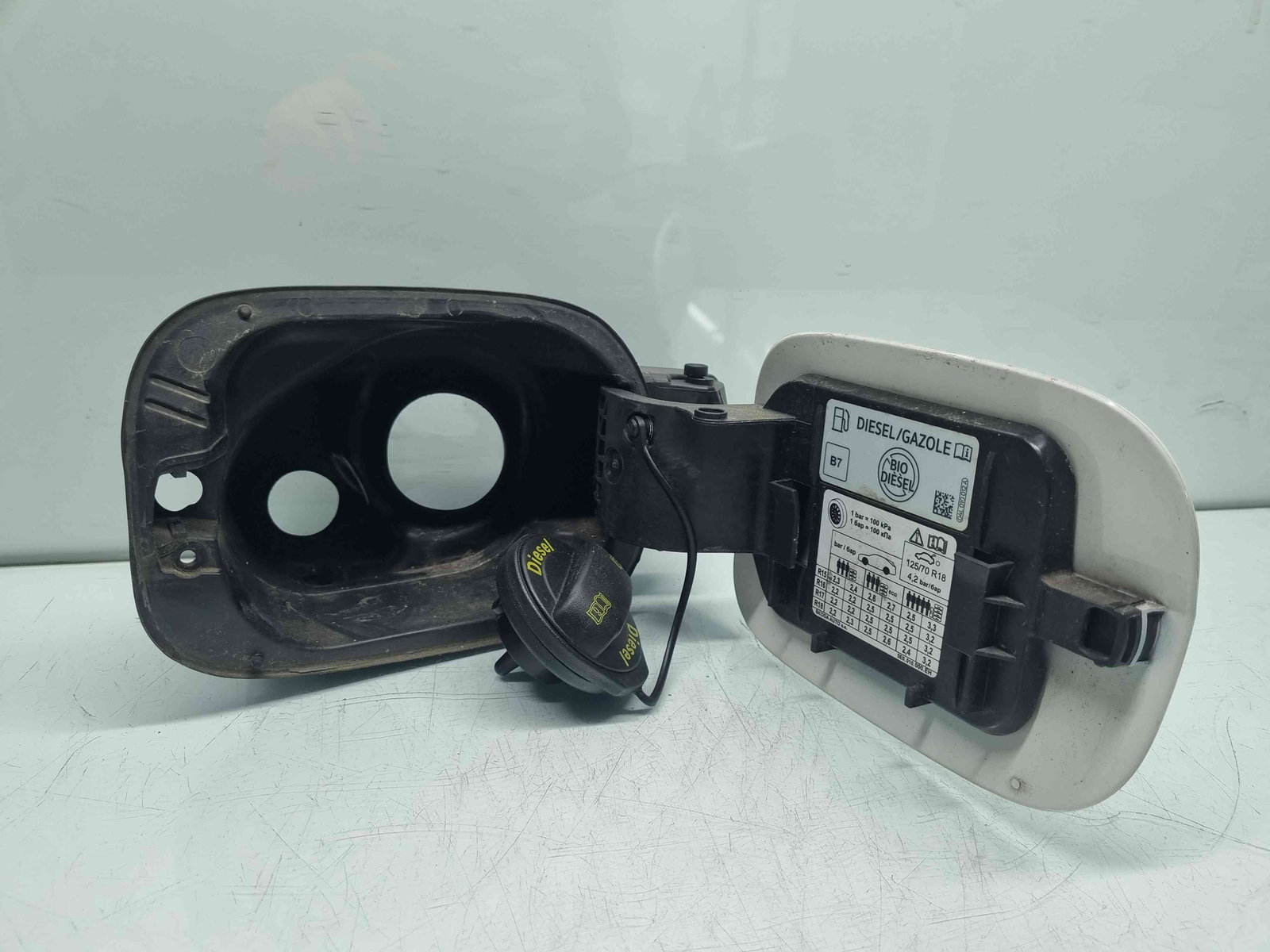 Capac rezervor Skoda Octavia 3 Combi (5E5) [Fabr 2012-prezent] Facelift - imagine 2