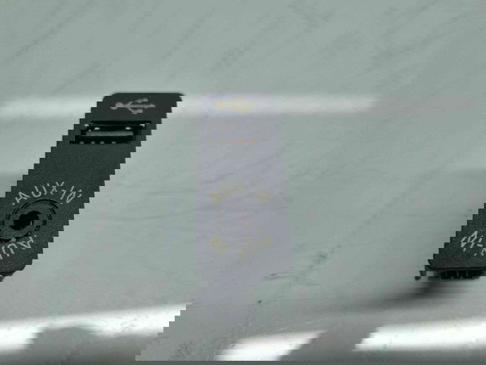  Conector auxiliar USB Bmw 1 (F20) Facelift [Fabr 2011-2017] 9229246