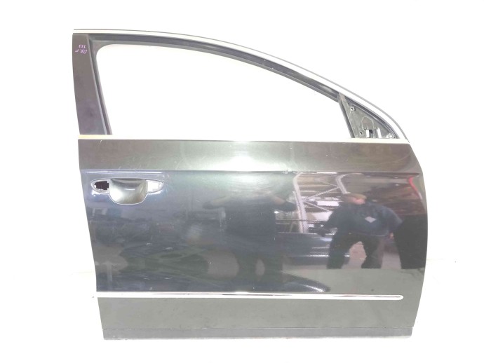 Usa dreapta fata OEM Volkswagen Passat B6 2.0 BKP 2005-2010