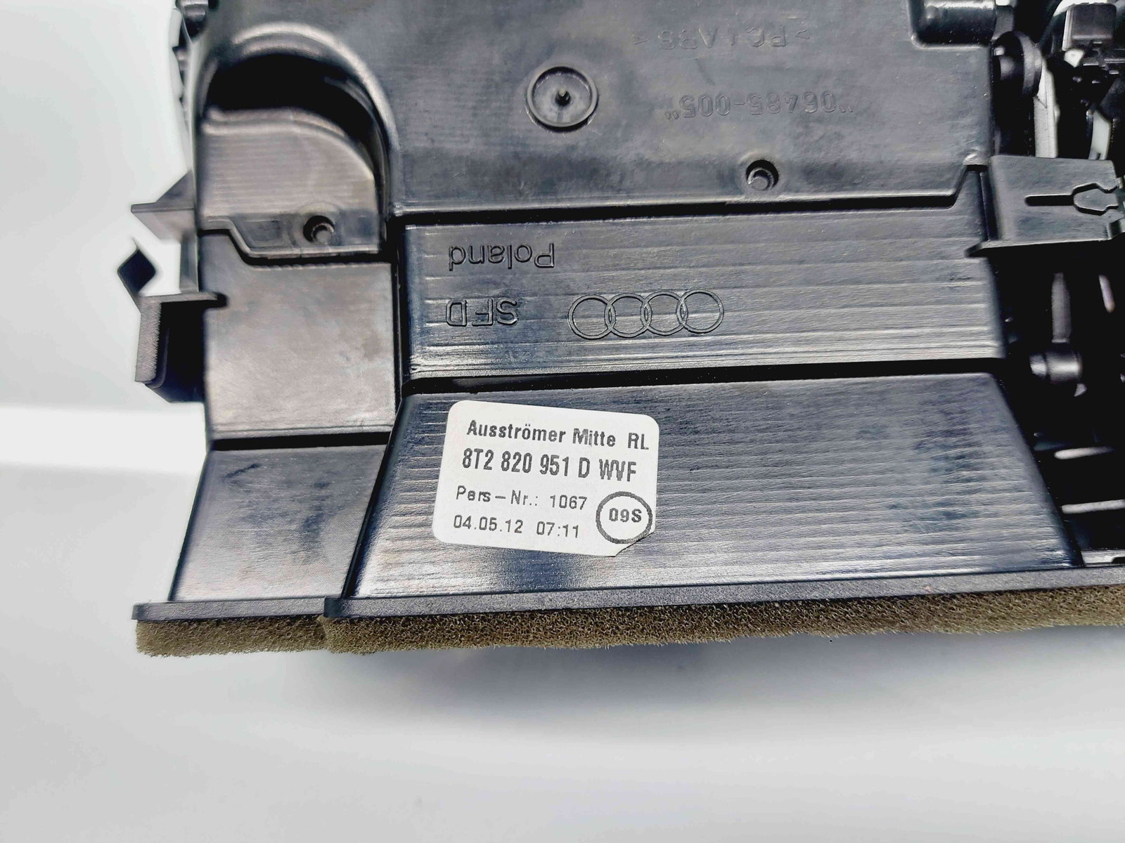 Grila aerisire centrala Audi A5 Sportback (8TA) Facelift [Fabr 2009-2015] 8T2820951D - imagine 4