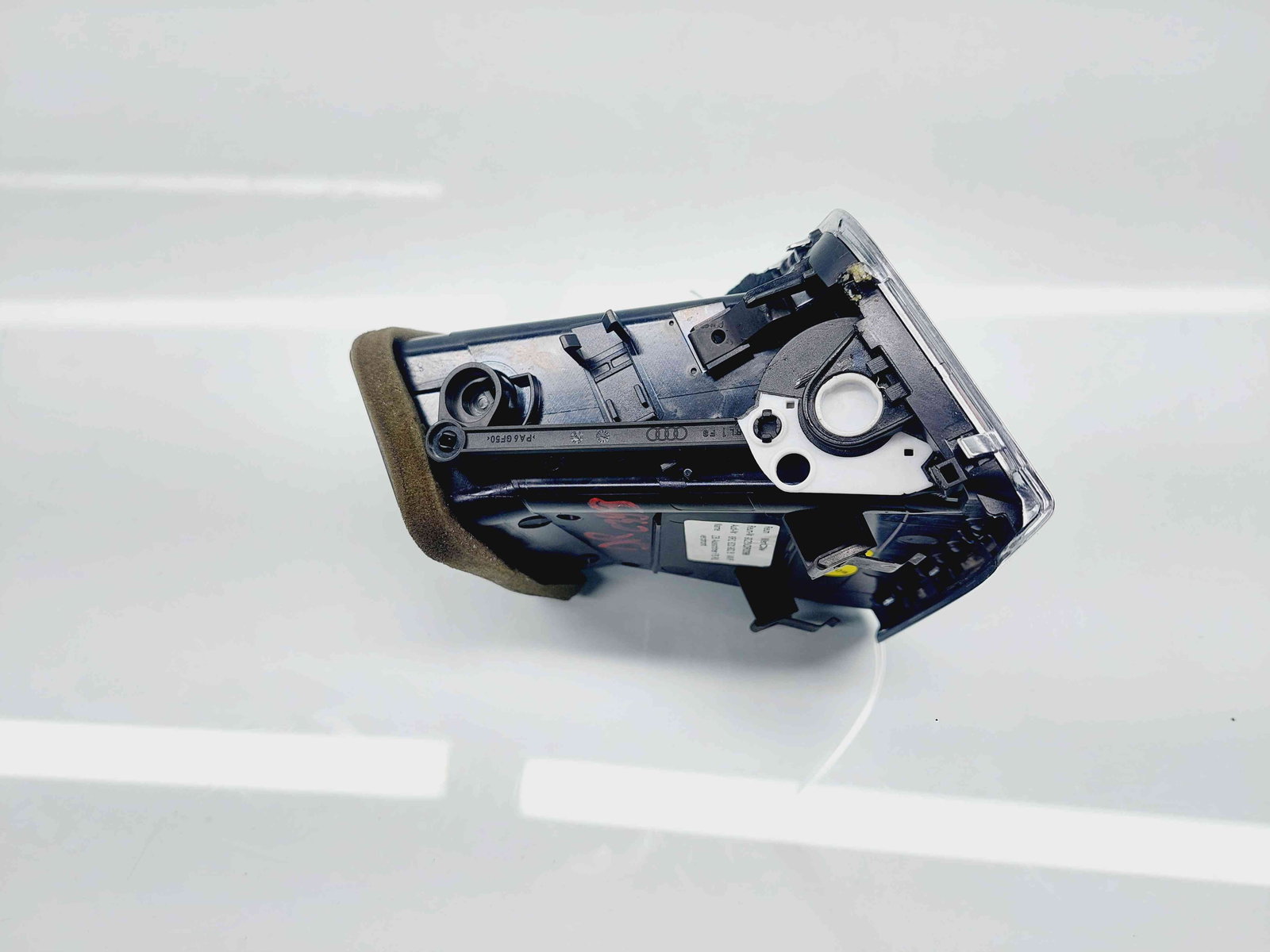 Grila aerisire dreapta Audi Q5 (8RB) [Fabr 2008-2016] S-line 8R2820902B - imagine 4