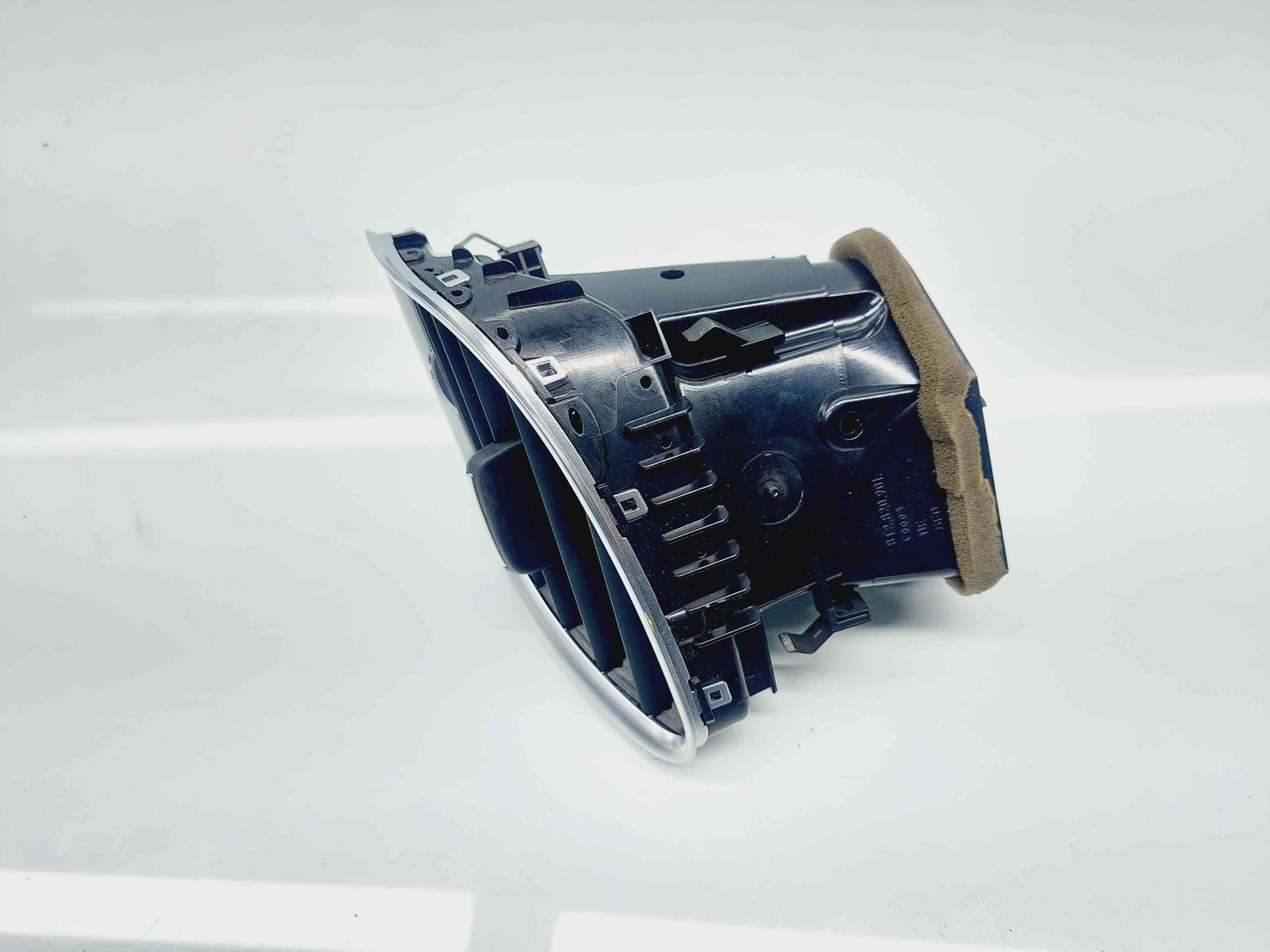 Grila aerisire dreapta Audi A5 Sportback (8TA) Facelift [Fabr 2009-2015] 8T2820901F - imagine 3