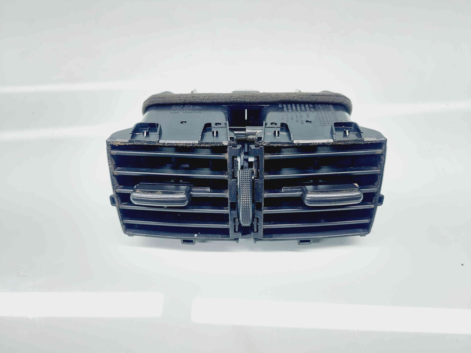 Grila aerisire spate Nissan X-Trail (T32) [Fabr 2013-prezent] 687944J41B - imagine 1