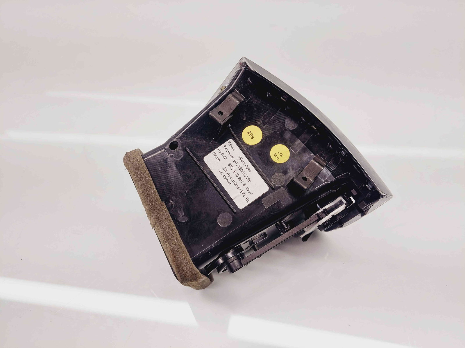 Grila aerisire stanga Audi Q5 (8RB) [Fabr 2008-2016] S-line 8R2820901B - imagine 4