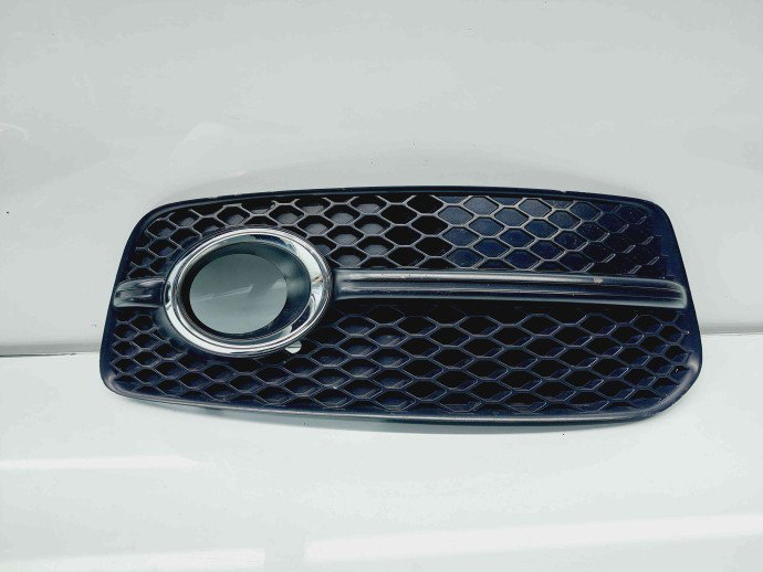 Grila proiector dreapta Audi Q5 (8RB) [Fabr 2008-2016] S-line