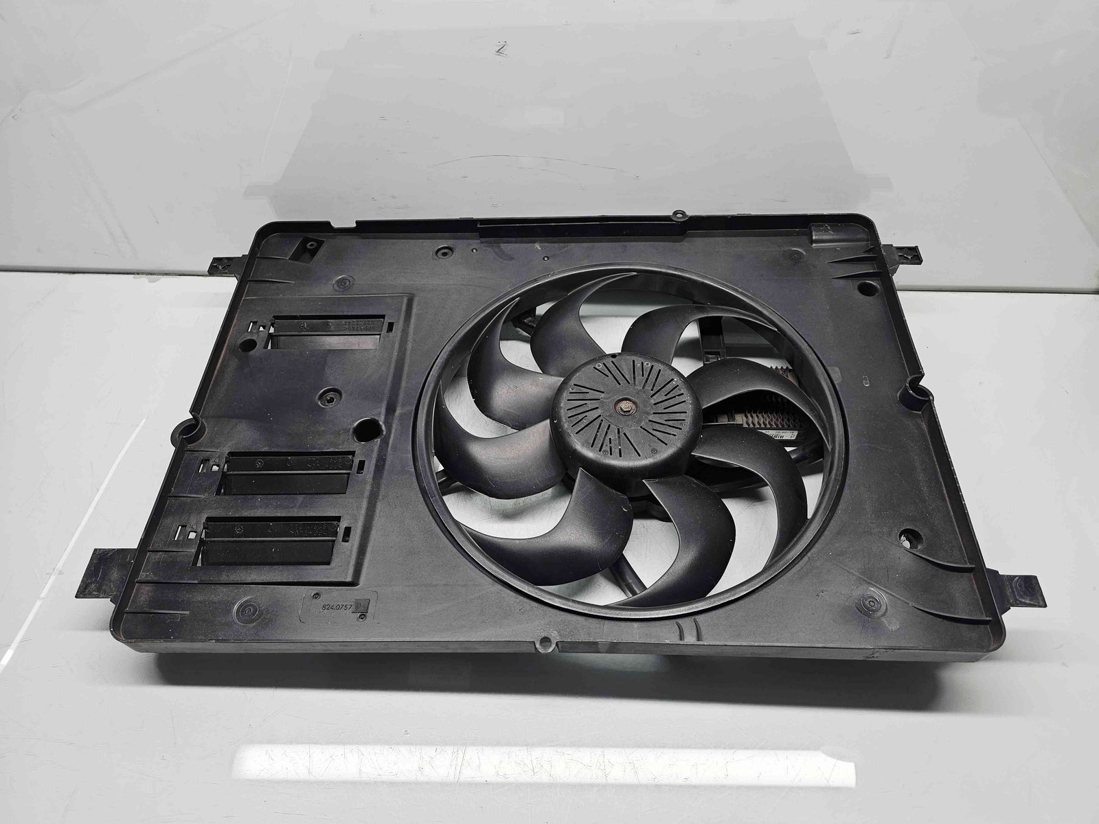 Electroventilator Volvo V40 II Facelift [Fabr 2013-2019] 31686809 2.0 D4204T8 88KW / 120CP - imagine 4