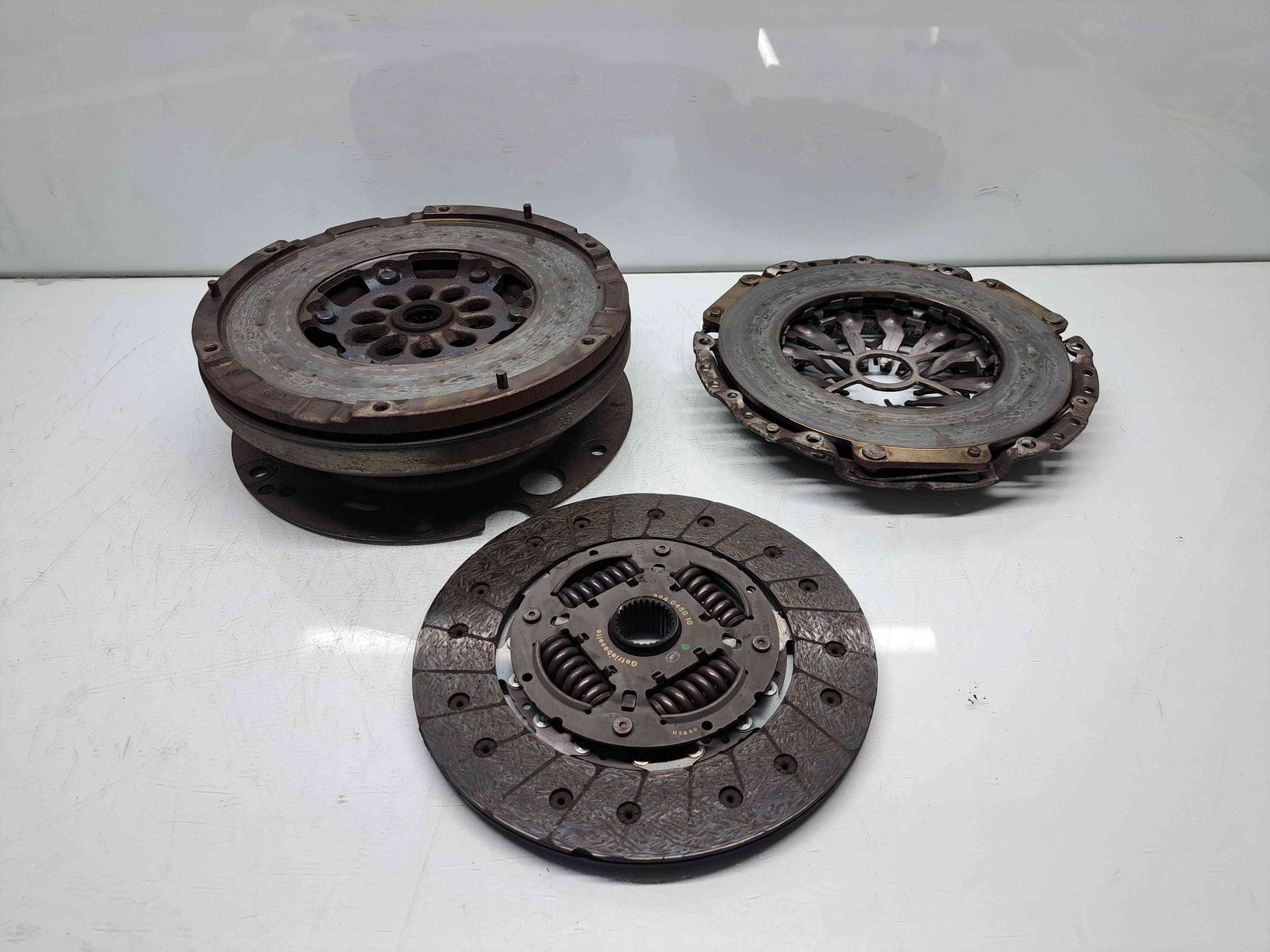 Kit ambreiaj volanta masa dubla Audi Q5 (8RB) [Fabr 2008-2016] S-line 2.0 TDI CGLB 125KW / 170CP - imagine 1