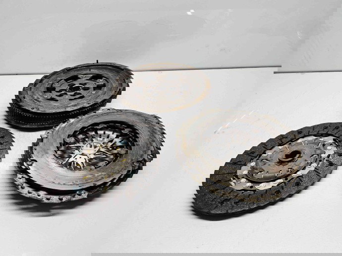 Kit ambreiaj volanta masa dubla Volkswagen Passat B7 (365) Variant [Fabr 2010-2014] 2.0 TDI CFFB 103KW / 140CP