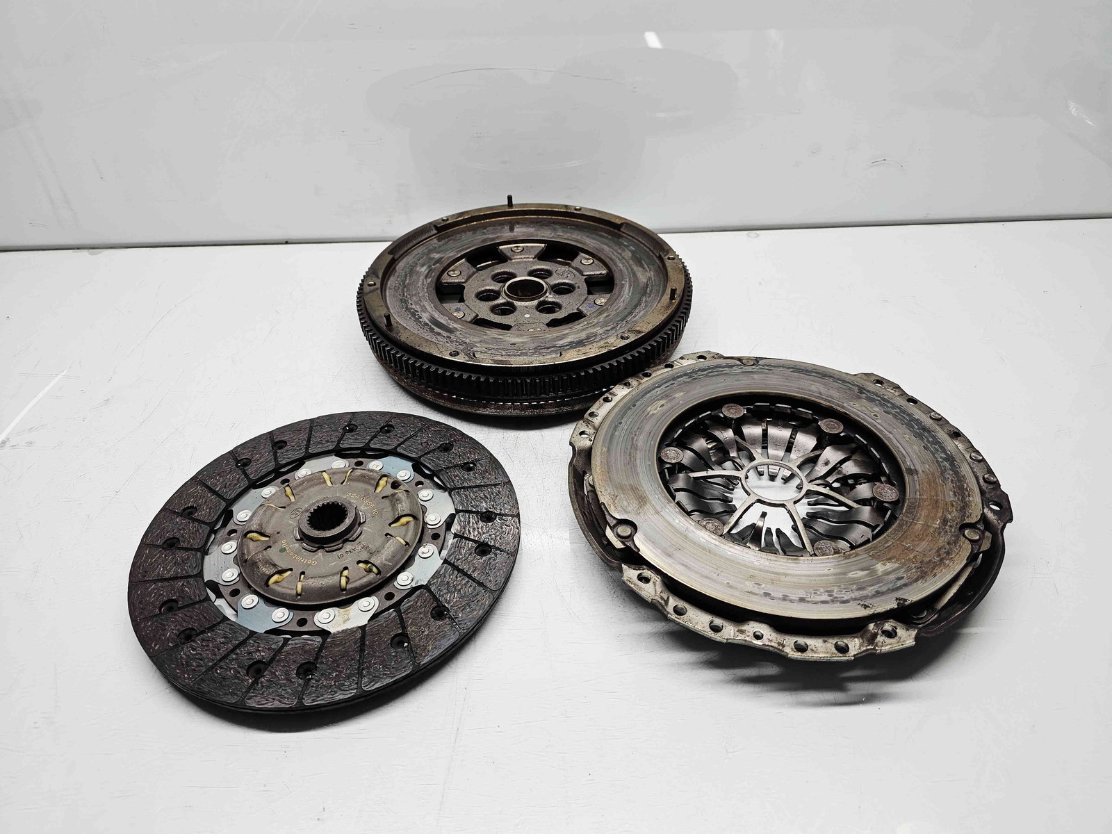 Kit ambreiaj volanta masa dubla Volkswagen Passat B7 (365) Variant [Fabr 2010-2014] 2.0 TDI CFFB 103KW / 140CP - imagine 1