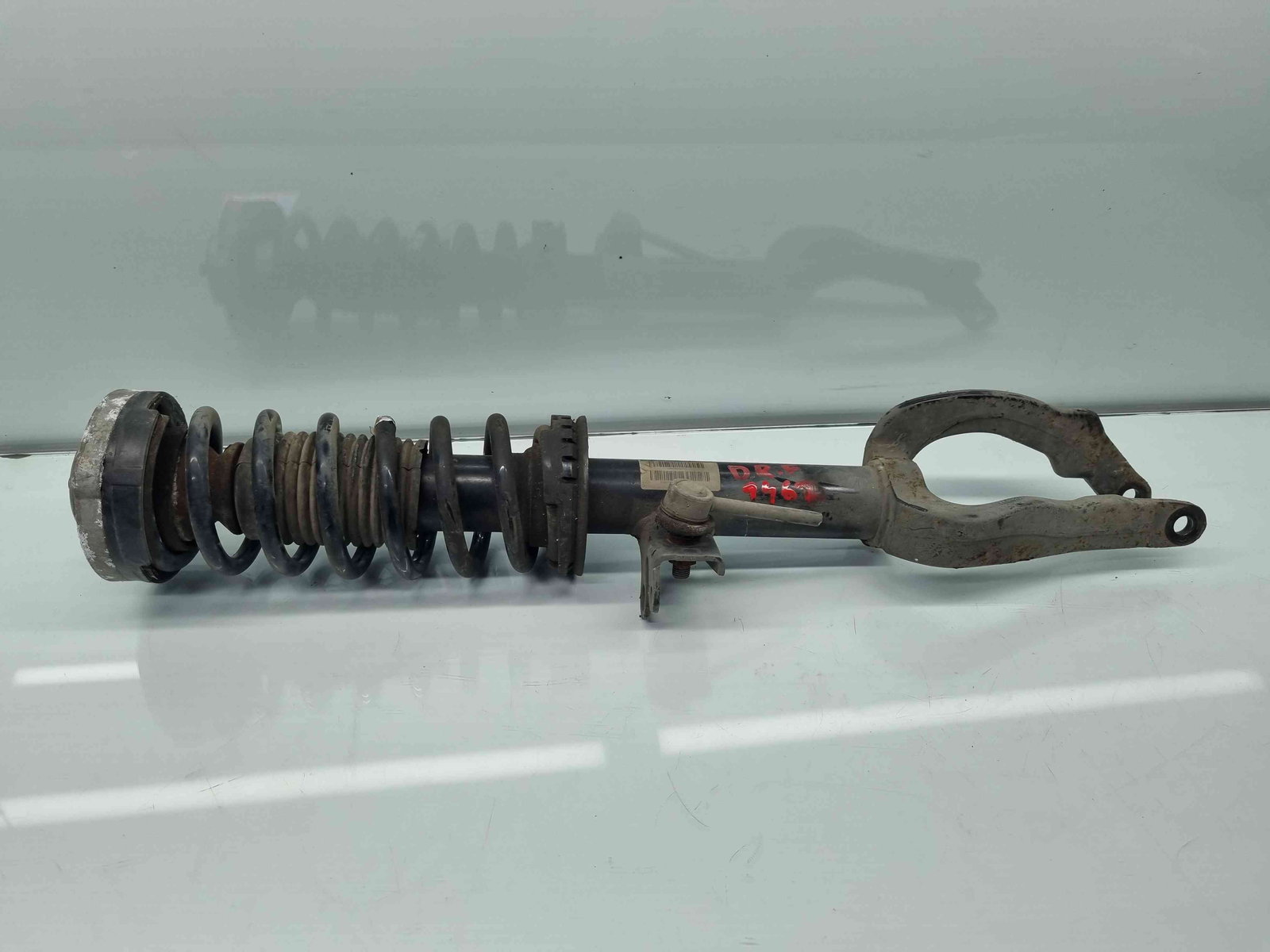 Amortizor dreapta fata Bmw 5 (F10) [Fabr 2011-2016]2.0 N47D20 160KW / 218CP - imagine 1