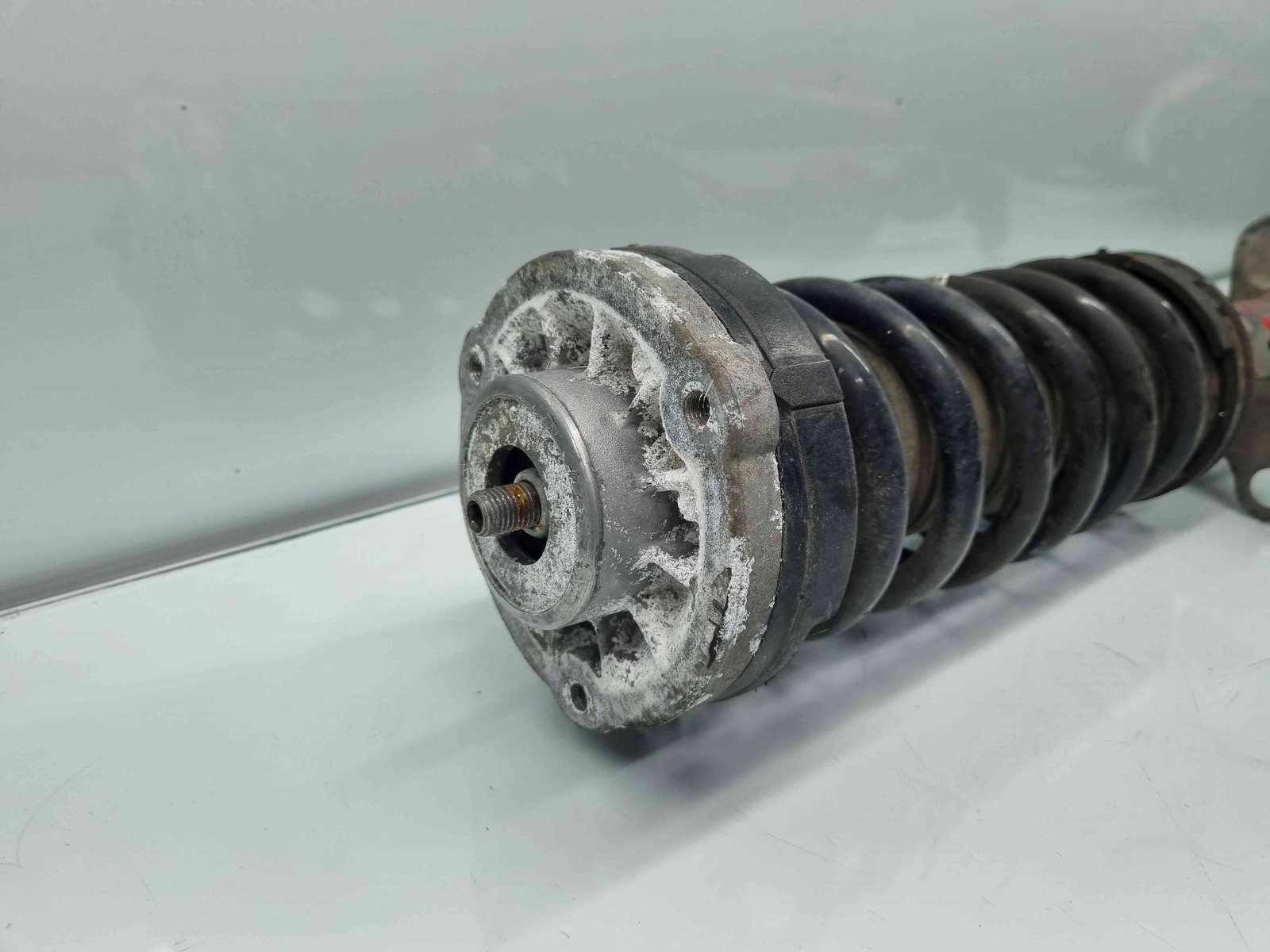 Amortizor dreapta fata Bmw 5 (F10) [Fabr 2011-2016]2.0 N47D20 160KW / 218CP - imagine 2