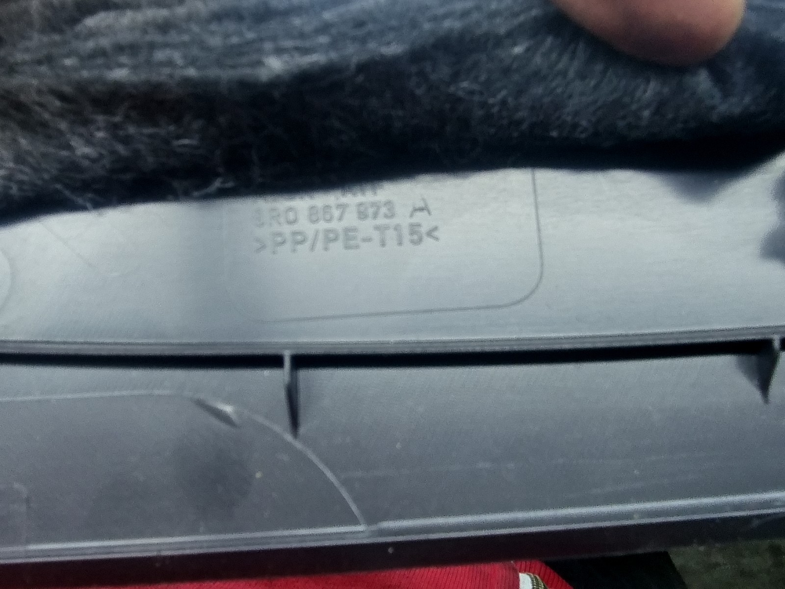 Ornament portbagaj AUDI Q5 (8RB) [Fabr 2008-2016] S-line 8R0867973A 2.0 TDI CGLB 125 KW / 170 CP - imagine 3