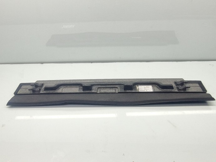 Ornament portbagaj AUDI Q5 (8RB) [Fabr 2008-2016] S-line 8R0861529A 2.0 TDI CGLB 125 KW / 170 CP