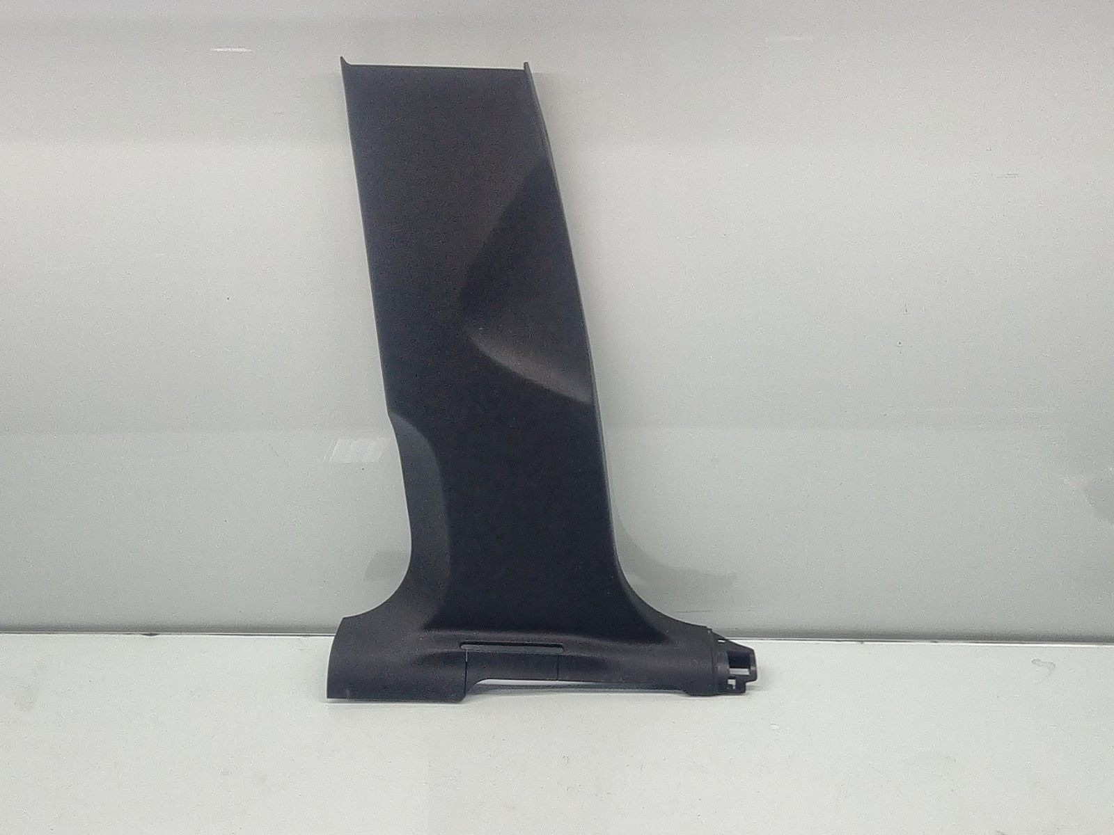 Ornament stalp dreapta AUDI Q5 (8RB) [Fabr 2008-2016] S-line 8R0867239 2.0 TDI CGLB 125 KW / 170 CP - imagine 1