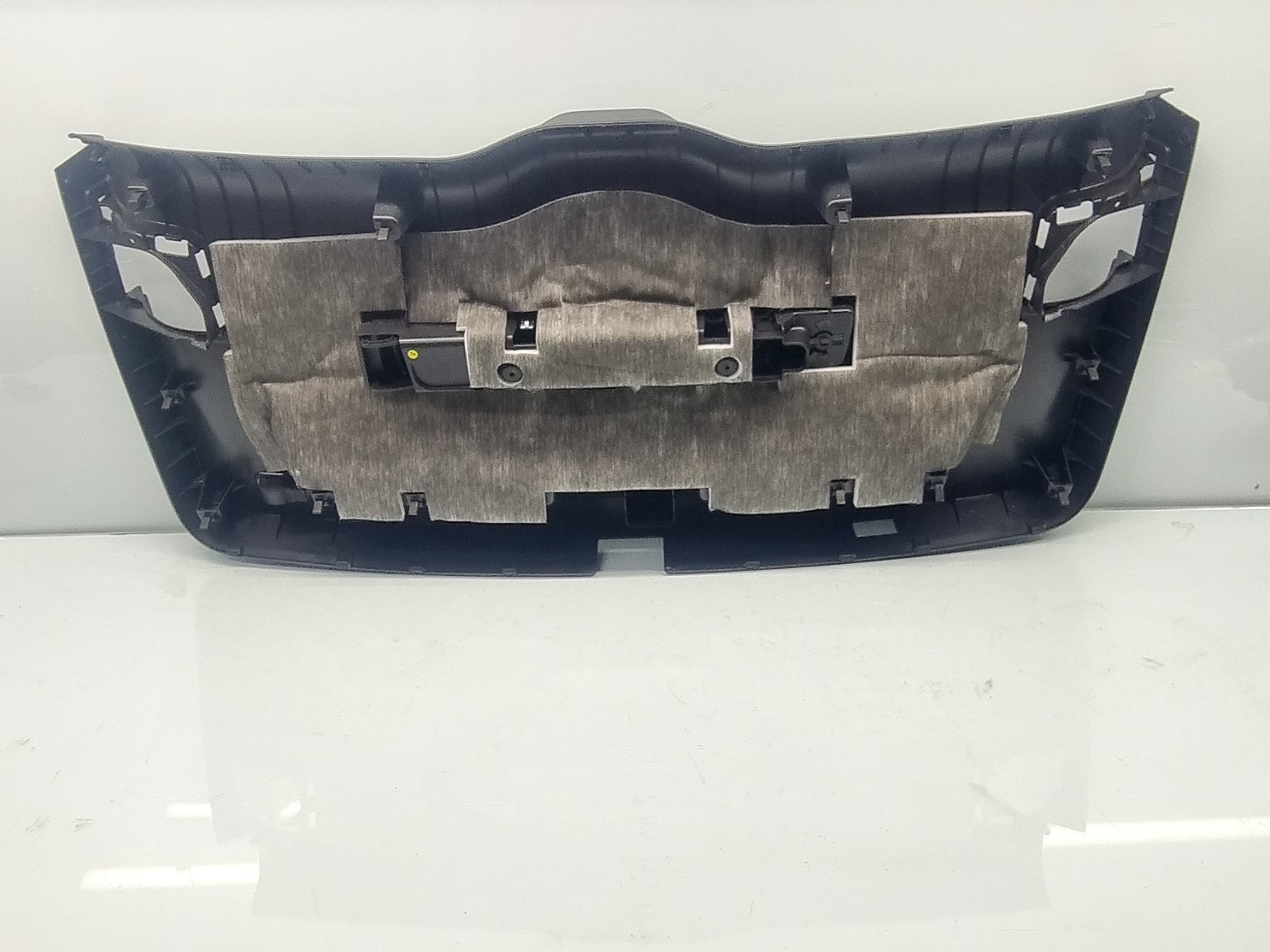 Ornament portbagaj AUDI Q5 (8RB) [Fabr 2008-2016] S-line 8R0867979B 2.0 TDI CGLB 125 KW / 170 CP - imagine 2