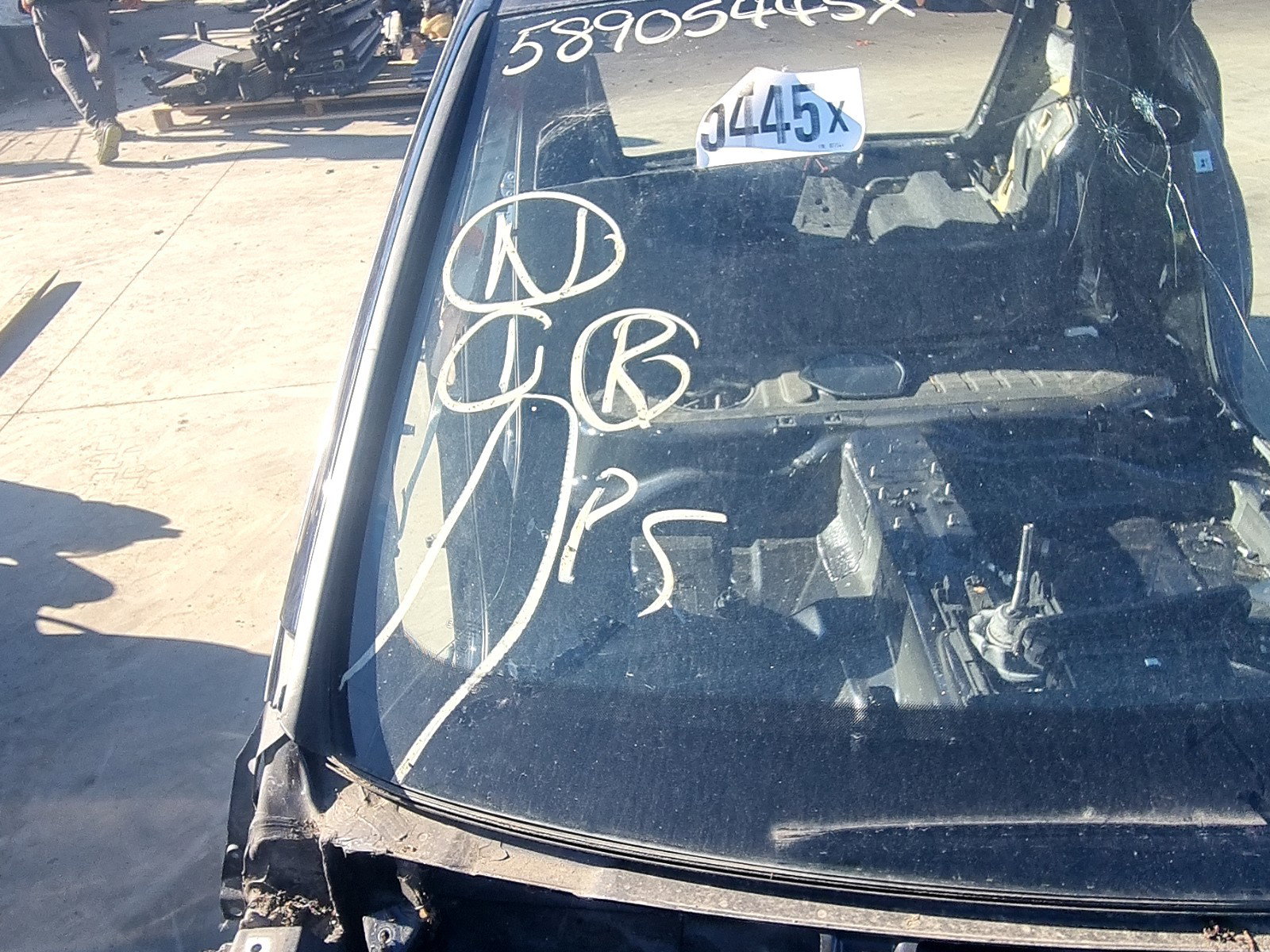 Ornament parbriz dreapta AUDI Q5 (8RB) [Fabr 2008-2016] S-line 2.0 TDI CGLB 125 KW / 170 CP