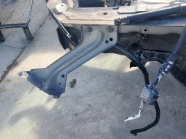 Suport aripa stanga fata AUDI Q5 (8RB) [Fabr 2008-2016] S-line 2.0 TDI CGLB 125 KW / 170 CP